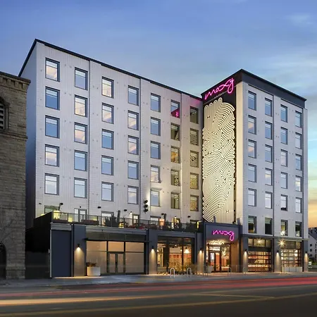 Moxy Oakland Uptown Hotel